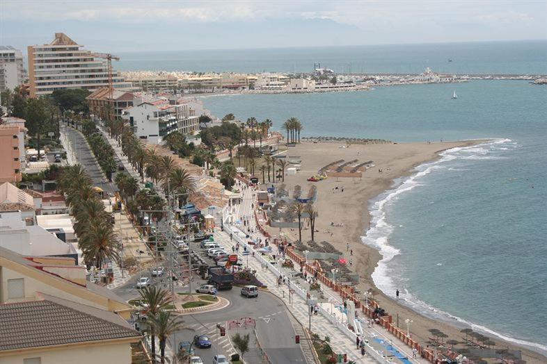 Apartamento Primera Linea Apartment Benalmadena Bagian luar foto