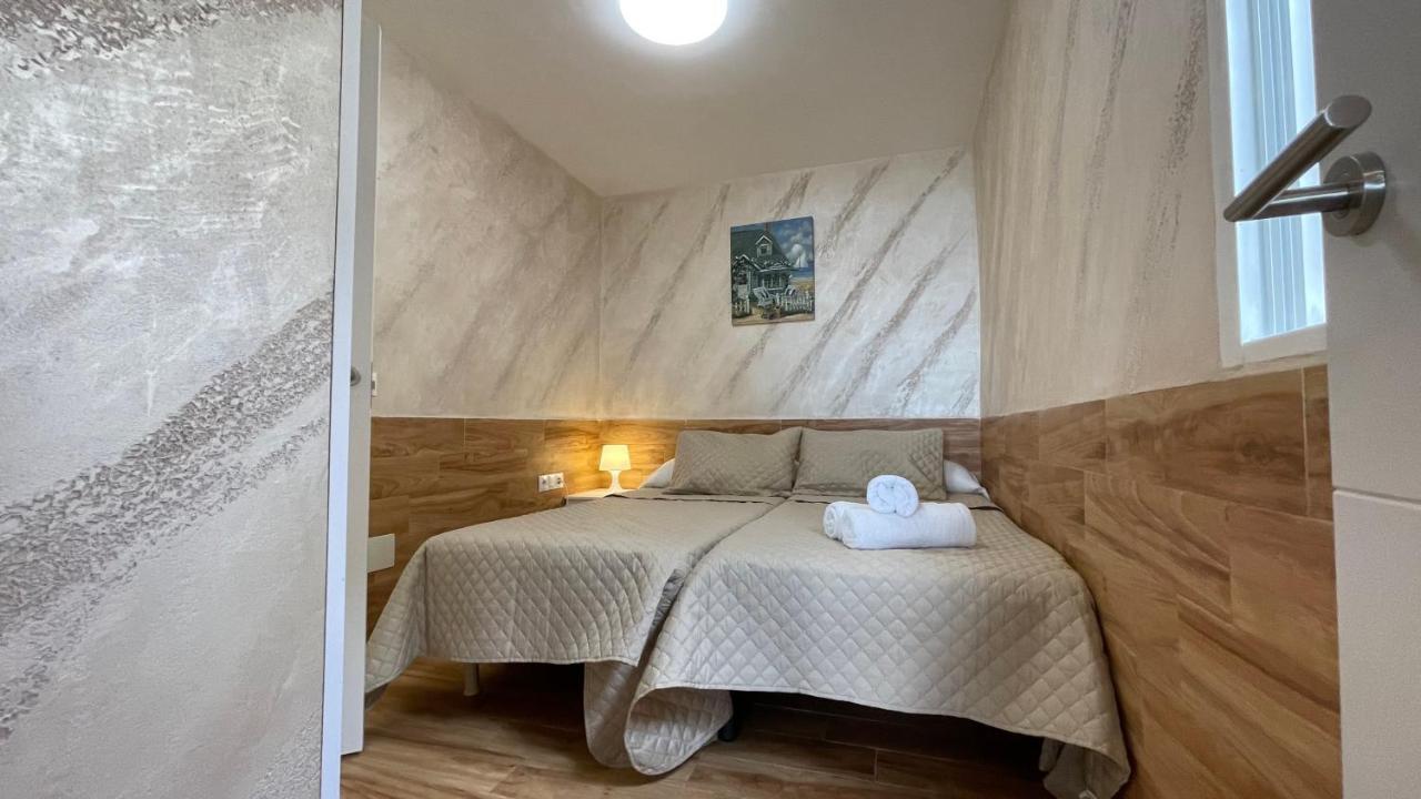 Apartamento Primera Linea Apartment Benalmadena Bagian luar foto