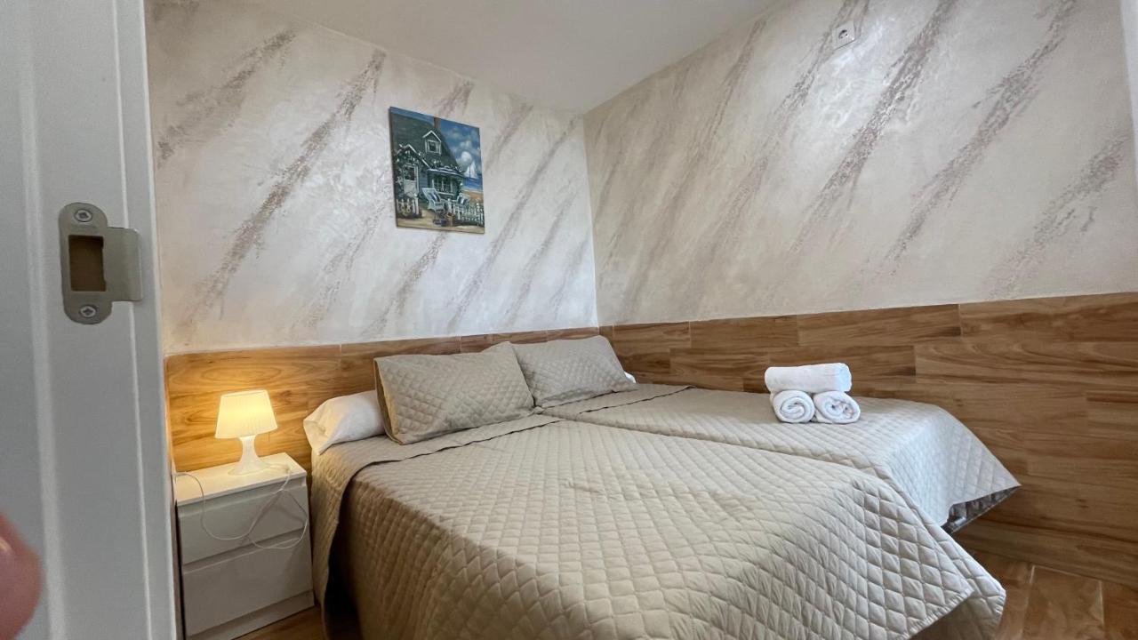 Apartamento Primera Linea Apartment Benalmadena Bagian luar foto